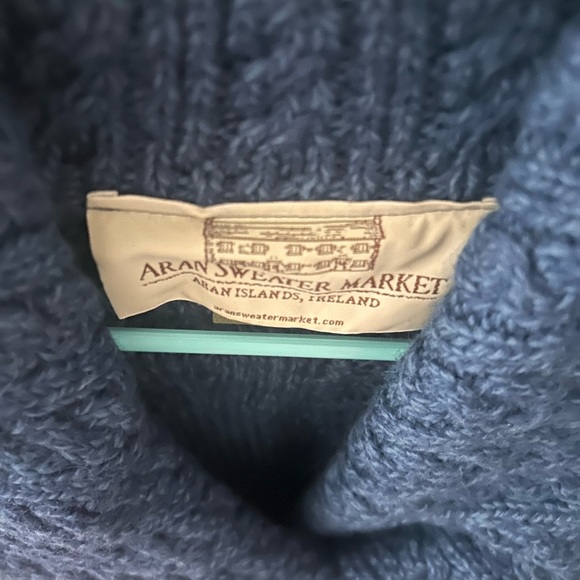 Authentic Irish Women's Navy Blue Sweater w/Open Front and Long Sleeves Lined - Picture 4 of 10